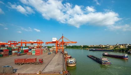 西江港口生產(chǎn)作業(yè)系統(tǒng)上線(xiàn)運(yùn)行 賦能碼頭建設(shè)與管理的智能化躍遷